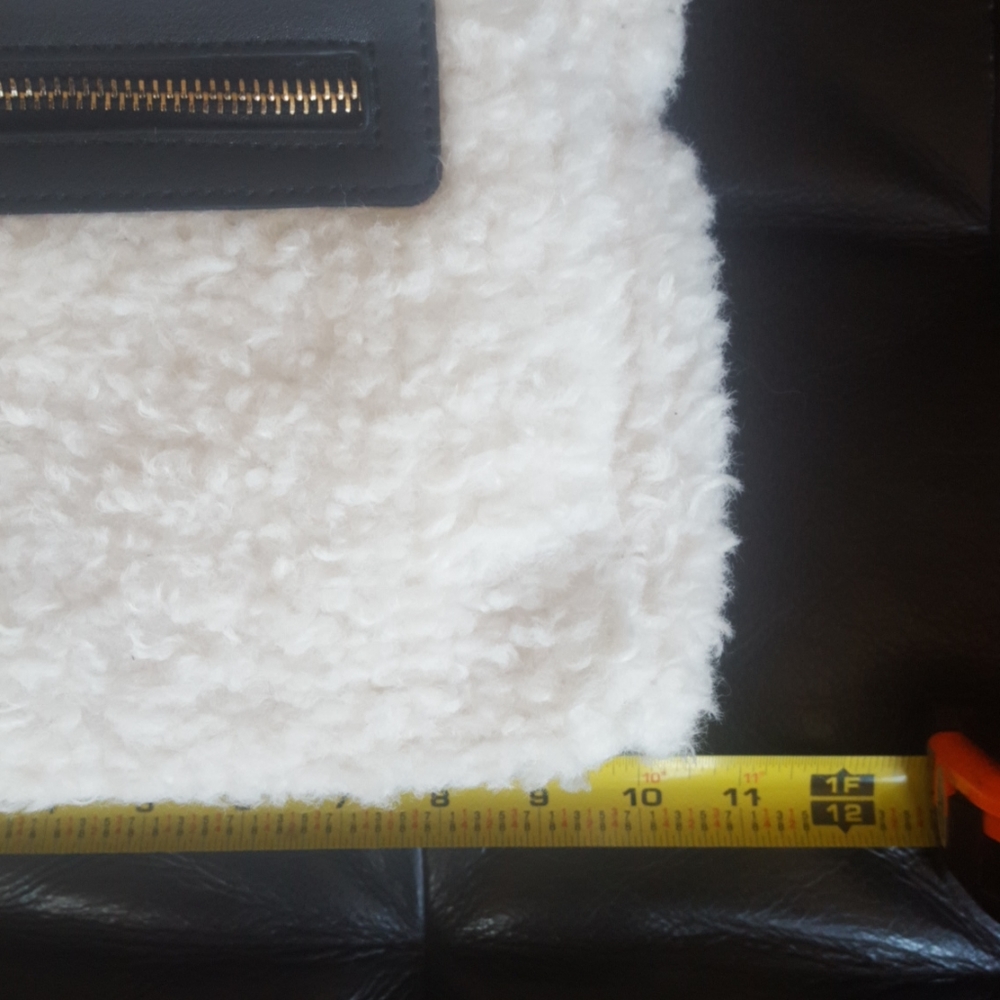 Shearling backpack - Picture 5 of 6